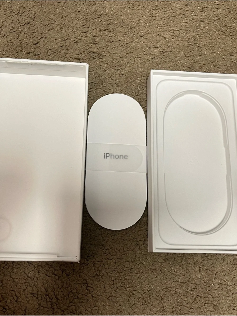 Empty Apple iPhone box for 17e phone-
